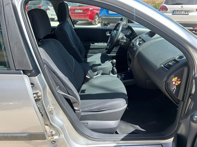 RENAULT MEGANE ESTATE 1.5 DCI SPANISH LHD IN SPAIN 89000 MILES SUPER 2005